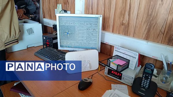 بازدید دانش‌آموزان مدرسه الزهرا یاسوج  از ایستگاه هواشناسی