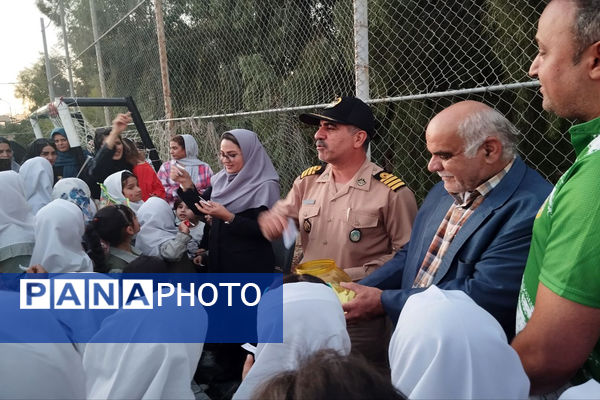 جشنواره بادبادک و بازی‌های بومی محلی در پایگاه دریایی بوشهر 