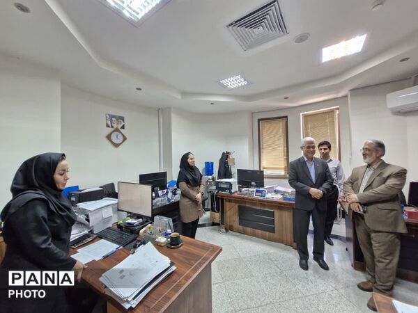 حضور فرماندار شهرستان بیرجند در اداره تامین اجتماعی منطقه یک 