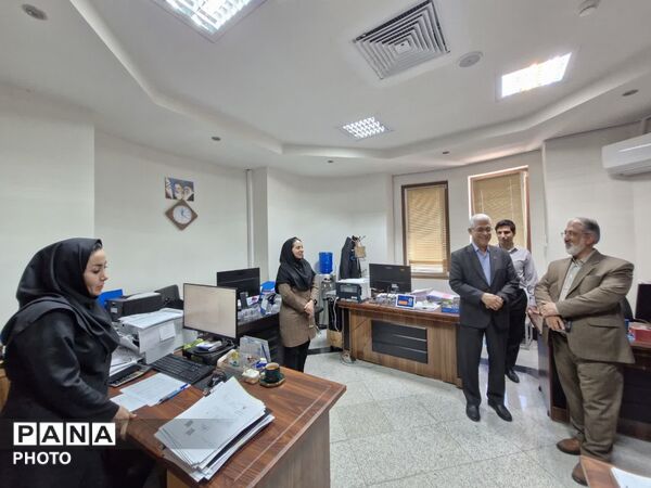 حضور فرماندار شهرستان بیرجند در اداره تامین اجتماعی منطقه یک 