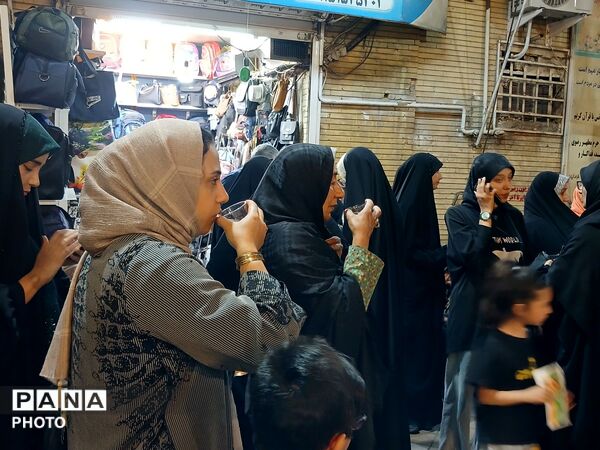  خدمت رسانی چایخانه حضرت زهرا 