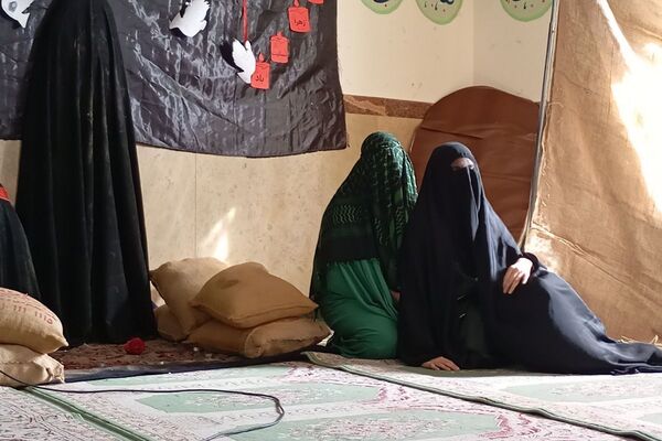 هیئت شهرستانی به مناسبت شهادت حضرت زهرا(س) در دبیرستان حضرت معصومه(س) شهرستان فیروزکوه