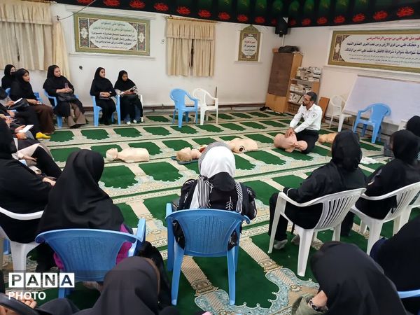 دوره مقدماتی همیاران اورژانس در دانشگاه پیام نور 