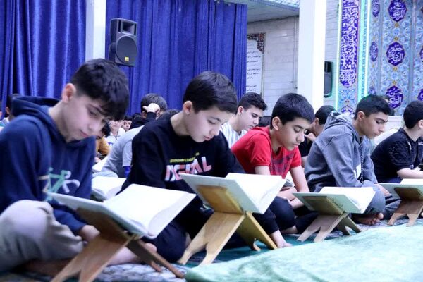 برگزاری مراسم اعتکاف توسط دانش‌آموزان معتکف شهرستان اسلامشهر