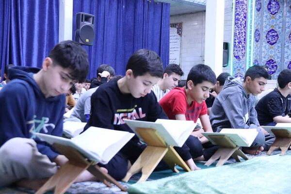برگزاری مراسم اعتکاف توسط دانش‌آموزان معتکف شهرستان اسلامشهر