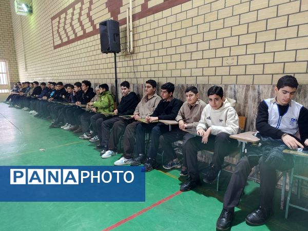 نمایش اقتدار در مدرسه میثم رشت