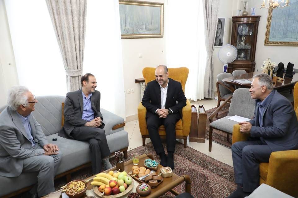 آلبرت کوچویی: رادیو پر از خاطرات خوب است/ بیش از ۶۰ سال با عشق در رادیو فعالیت کردم