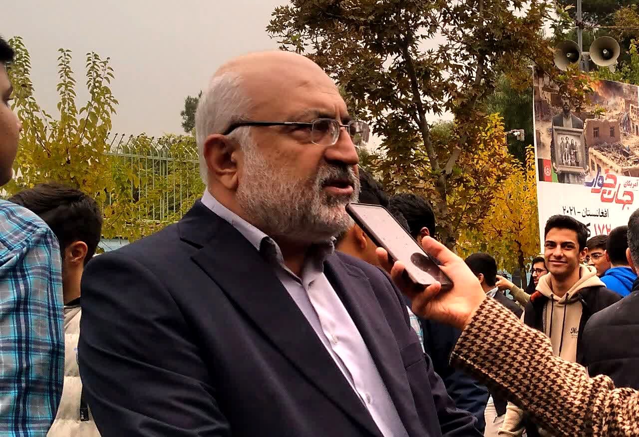 امروز دانش‌آموزان نشان دادند که اجازه نمی‌دهند عزت، عظمت و شوکت مقاومت زیر پا گذاشته شود