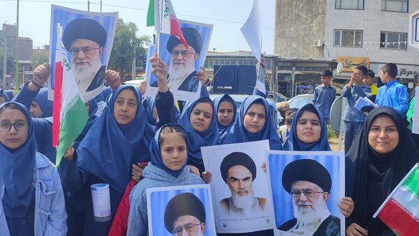 تجمع دانش‌آموزان کمیجانی‌ در محکومیت جنایات رژیم‌جعلی‌اسرائیل