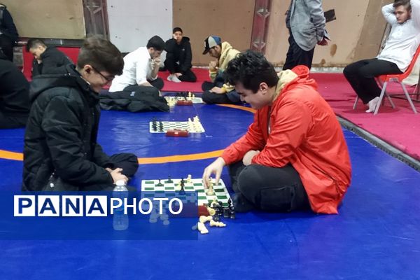 برگزاری مسابقات شطرنج دانش‌آموزی در بهارستان ۲