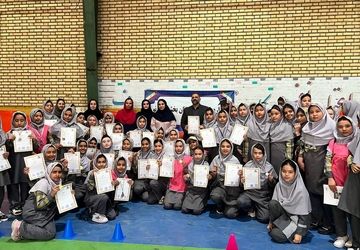 حضور پرشور دانش‌آموزان دختر مدارس بخش قلعه‌نو در مسابقات ورزشی 