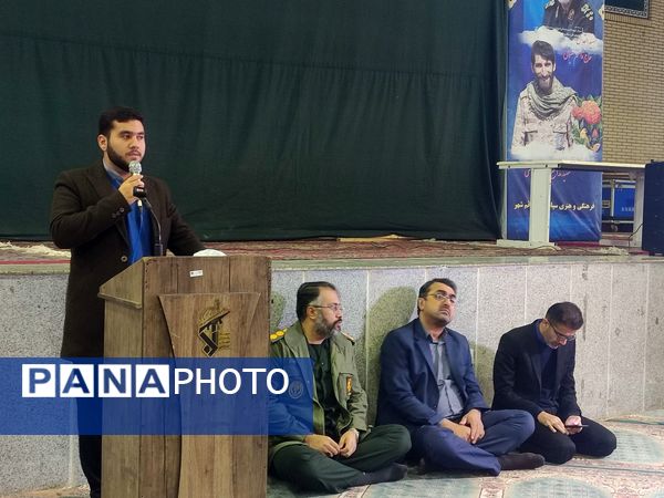 اعزام دانش‌آموزان دختر قائمشهری به اردوی راهیان نور