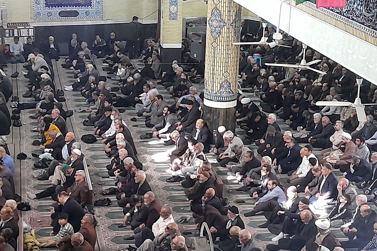 حضور پرشور نمازگزاران در نماز جمعه ورامین