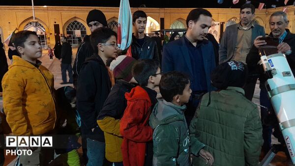 کودکان و بزرگسالان نیشابوری ماه را مشاهده کردند 