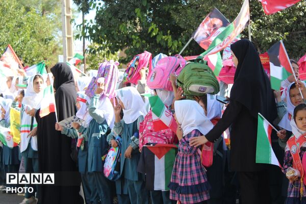 حضور گسترده دانش‌آموزان و مردم در رزمایش جان‌فدا در شهرستان بام و صفی‌ آباد
