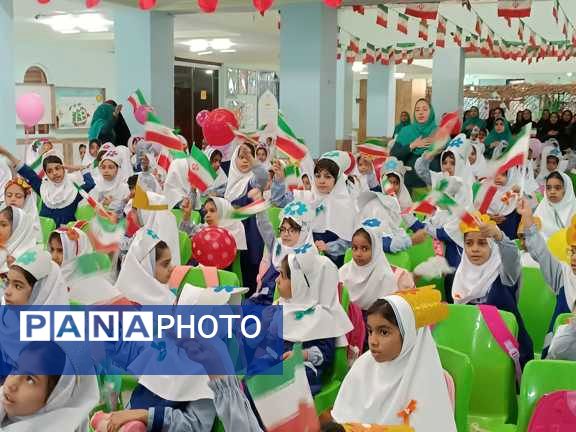 آغاز فصل شکوفه ها در بندرعباس 