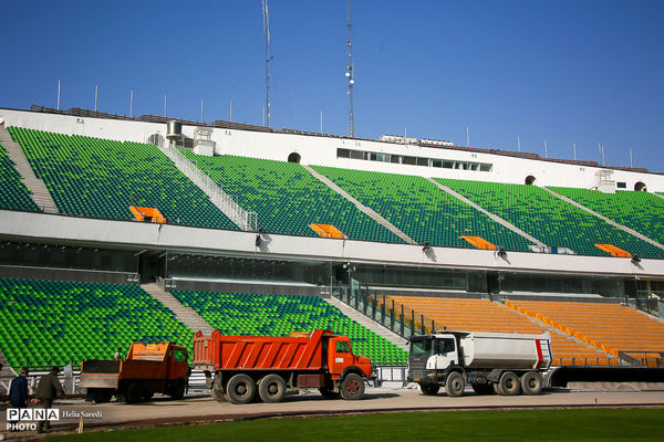 بازدید خبرنگاران از روند بازسازی و تعمیرات ورزشگاه آزادی 