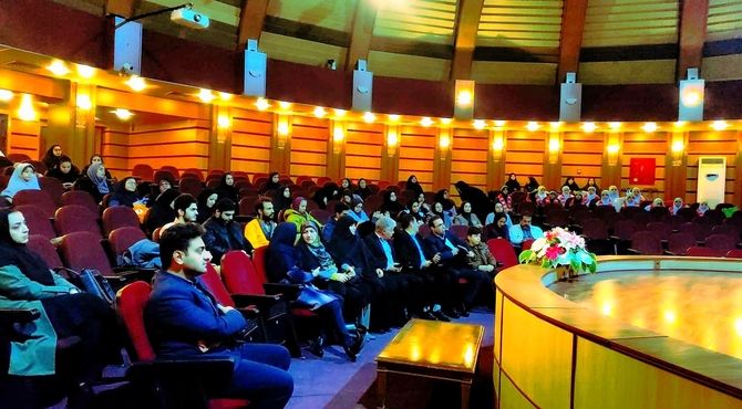 تجلیل از دانش‌آموزان و معلمان پژوهشگران برتر استان البرز 