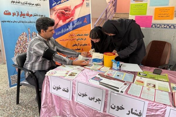  نشست هم‌اندیشی مراقبین سلامت با محوریت ارتقای سبک زندگی سالم در ملارد