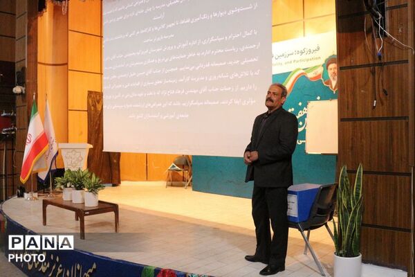 تأکید مدیر آموزش‌وپرورش فیروزکوه بر تعامل مستمر خانه و مدرسه در هنرستان امام علی (ع)