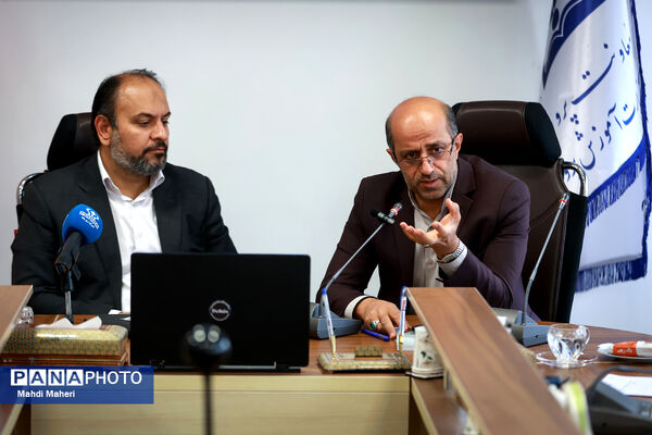 وبینار هم‌افزایی و همکاری در اجرای مطلوب غربالگری دانش‌آموزان متوسطه