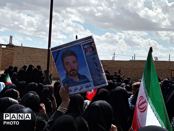 مراسم تشیع پیکر مطهر شهید علی اکبر خوافی در میان‌جلگه روستای سالاری 
