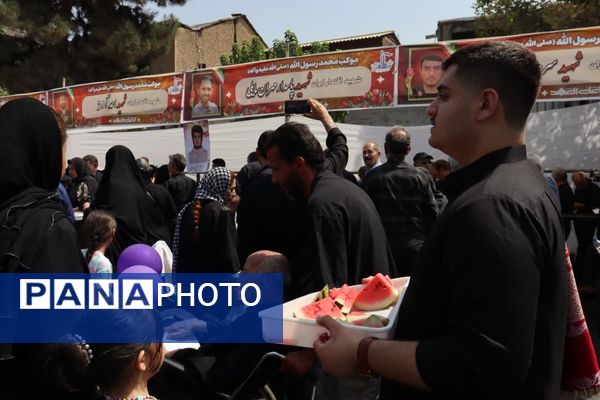 قدم به قدم در مسیر عاشقی اباعبدالله‌الحسین‌(ع)