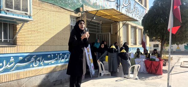 انتخابات شورای دانش آموزی در دبیرستان دخترانه امید 