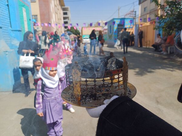 آغاز سال تحصیلی جدید با جشن غنچه‌ها در دبستان شهید باهنر در ملارد