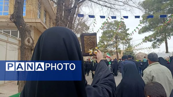 حضور با شکوه مردم تفت در راهپیمایی ۲۲ بهمن