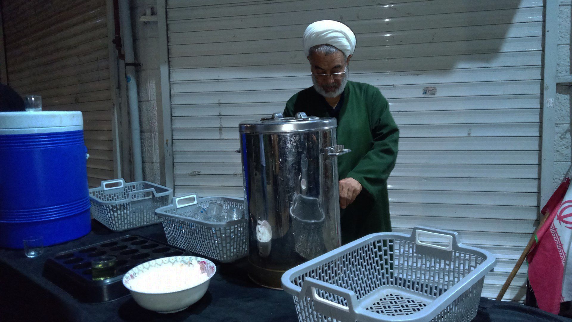فعالیت چایخانه حوزه علمیه گلشن در قاب پانا 