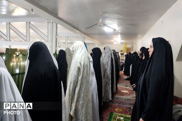 ضیافت افطاری همراه با نماز جماعت مغرب و عشاء در مسجد جامع شهر بار 