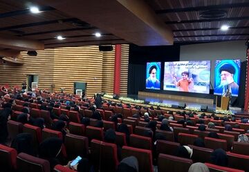 حضور ۵۰۰ نفر از فرهنگیان ناحیه دو شهرری در کارگاه توانمندسازی فضای مجازی در ایوان ری 