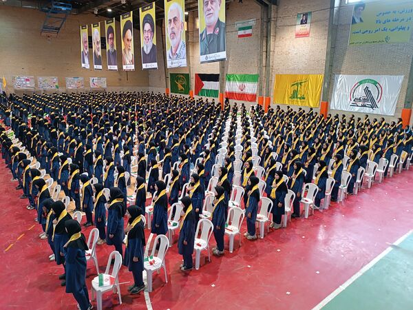 همایش بزرگ یاوران مقاومت در بیرجند 