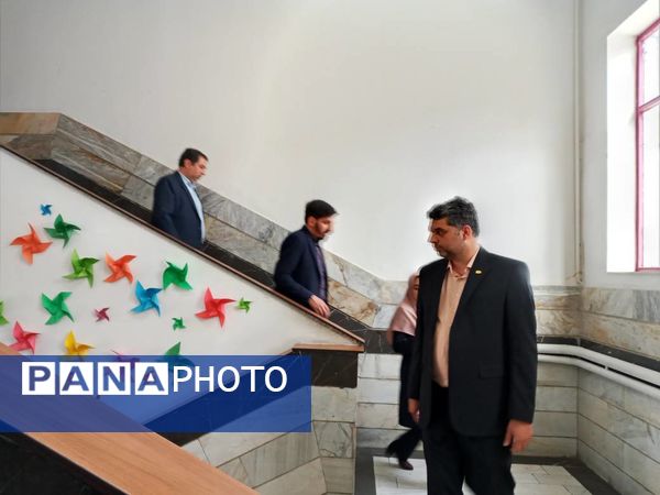 بازدید معاون پرورشی اداره آموزش و پرورش شهرستانهای تهران از نزدیک با مشکلات و چالش های مدرسه شهید رستمی