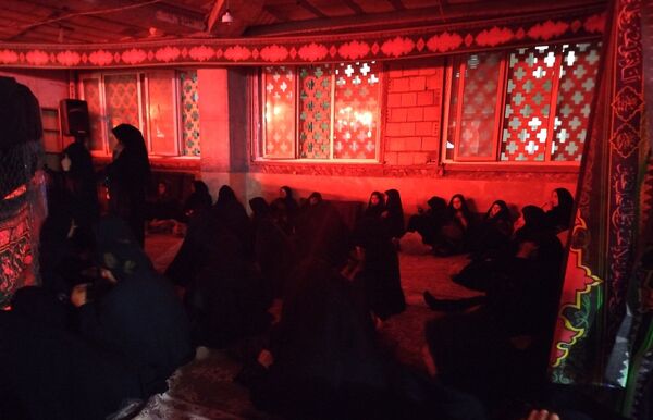 برگزاری مراسم شب سوم محرم به‌صورت باشکوه در مجمع انصارالحسین
