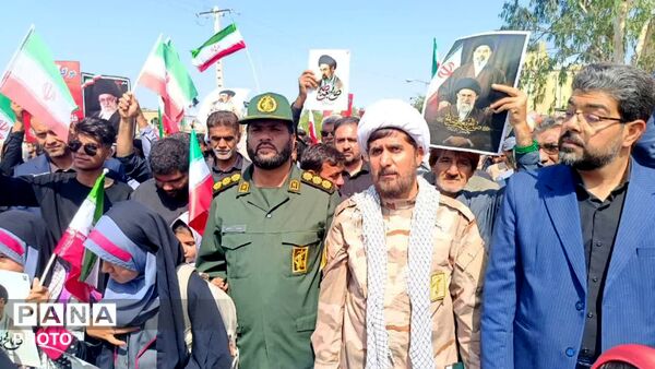دانش‌آموزان کهنوجی به یاد دانش‌آموزان مینابی 