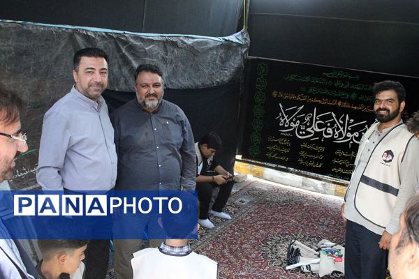 دانش‌آموزان پیشتاز رباط کریم، خادمان کوچک اربعین حسینی