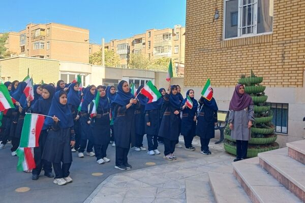 اول مهر؛ بازگشت پس از نه ماه، میان جای خالی‌ها و داغی ماندگار