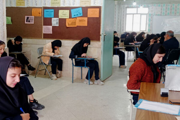 ادامه امتحانات در بهمن ماه