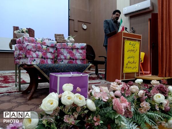 جلسه انجمن اولیا و مربیان دبیرستان نمونه فرهنگ در کانون شهید شوشتری