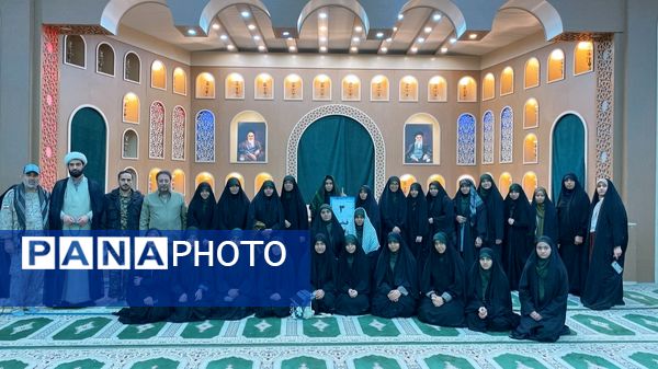 اردو راهیان نور دانش‌آموزی و بازدید از مناطق عملیاتی جنوب کشور و یادمان‌های شهدای دفاع مقدس