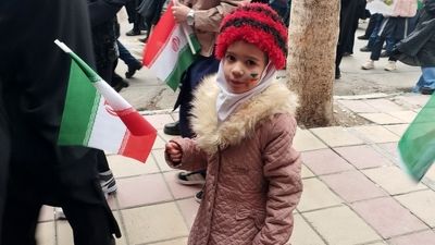 حضور گسترده مردم هرسین در راهپیمایی ۲۲ بهمن