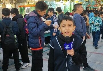 روایت خبرنگار پانا از حال و هوای دانش آموزان در بازارچه دانش آموزی مدرسه شهدای فرهنگی شیروان