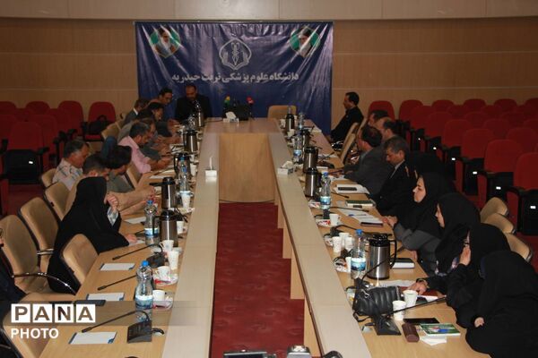 نشست خبری رئیس دانشگاه علوم پزشکی تربت حیدریه با حضور اصحاب رسانه 