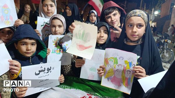 حضور پرشور دهه نودی های ملکانی در تجمعات شبانه