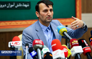 پرداخت یکجای پاداش پایان خدمت معلمان بازنشسته/ آزادی تمام دانش‌آموزان دستگیرشده در حوادث اخیر/ آسیب ۲۵۰ مدرسه و اداره در حوادث اخیر