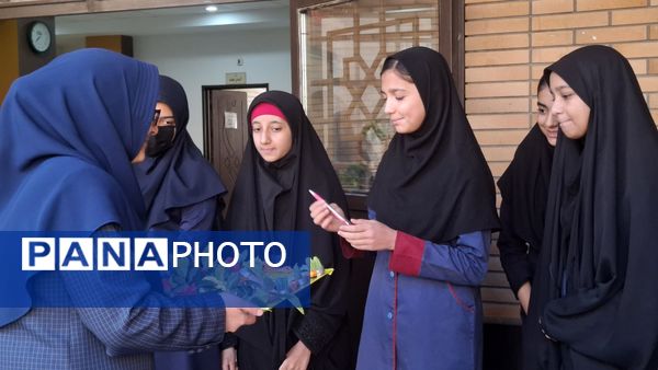 جشن ولادت حضرت زینب(س) در دبیرستان سردار سلیمانی ۳