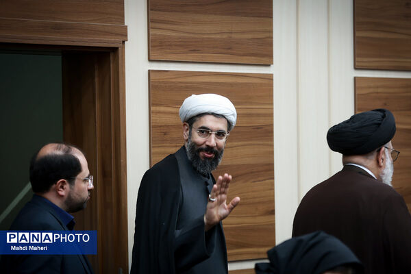 نشست خبری بزرگداشت یوم الله ۱۳ آبان