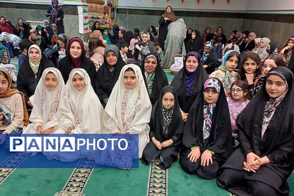 حضور دانش‌آموزان و کارکنان دبستان ستایش و صابران یک در جشن میلاد حضرت عباس (ع)